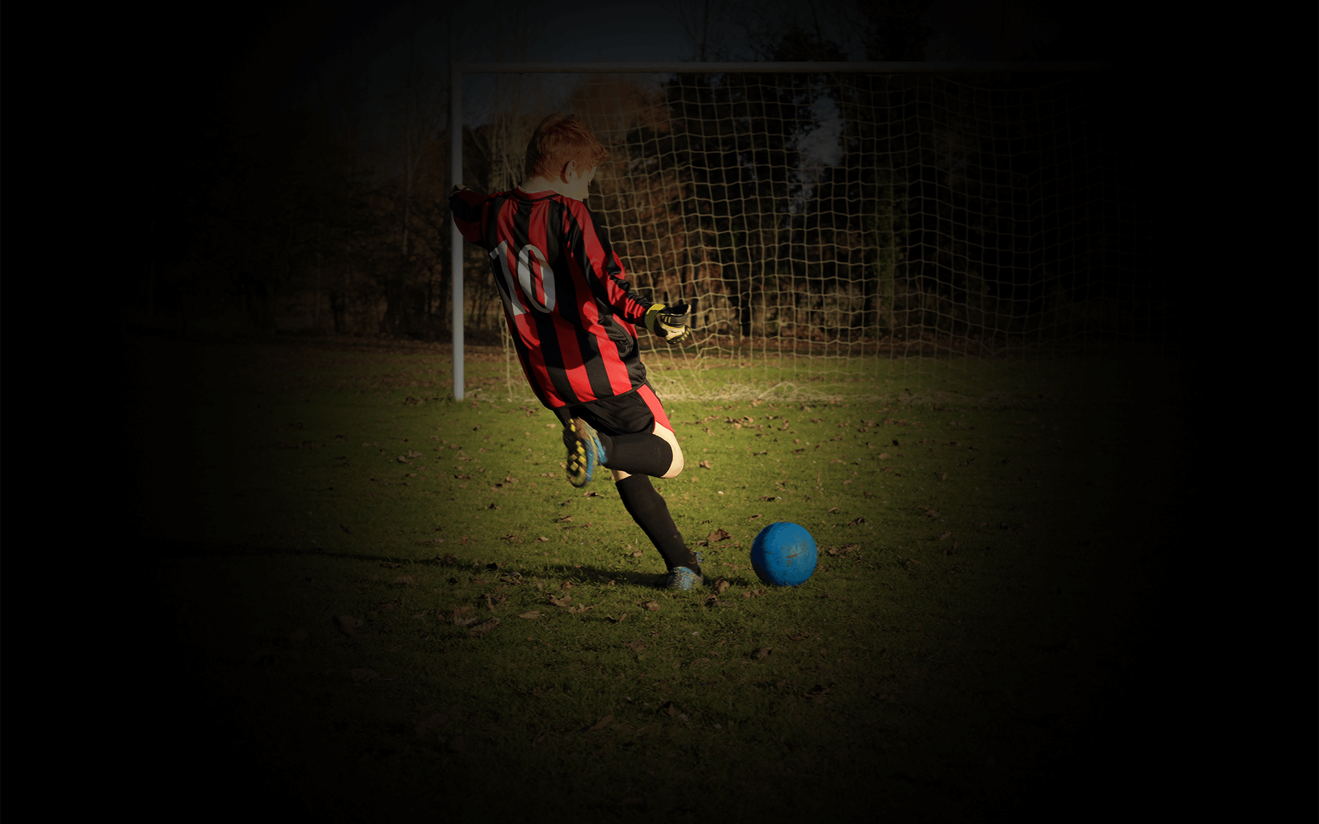 boy playing football extreme signs of glaucoma