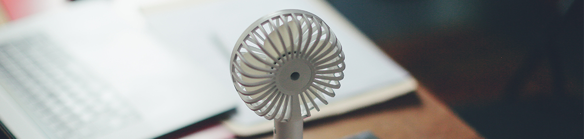 Mini desk fan