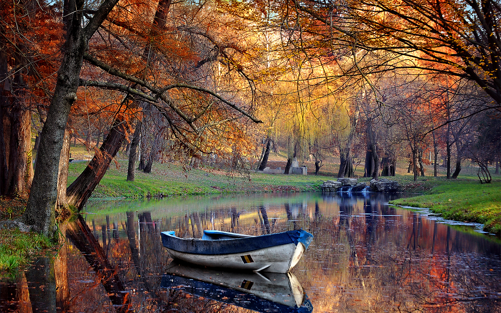 boat in lake normal vision