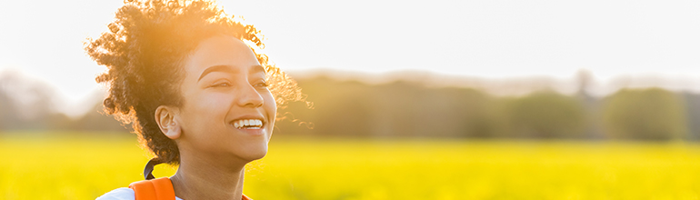 woman hiking in the summer