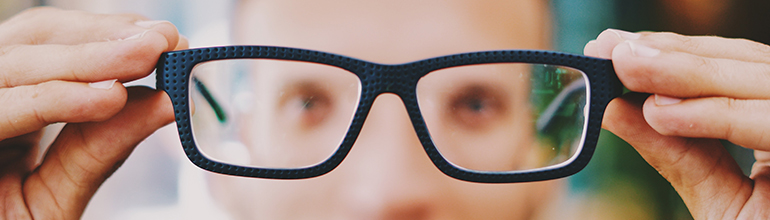 glasses-hyperopia-4-common-eye-conditions