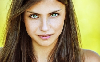 green eye colour lenses