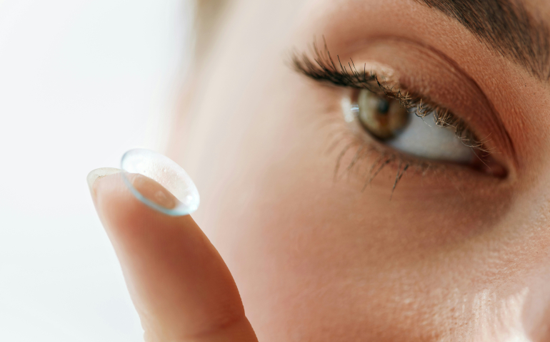 uncomfortable contact lenses
